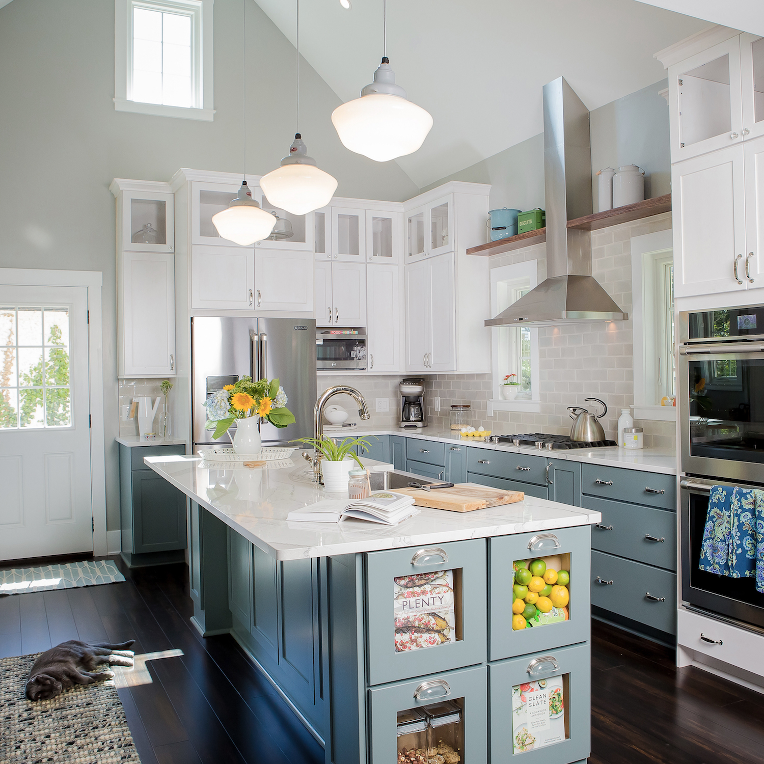 Primary Schoolhouse Cord Hung Pendant Light | Photo Courtesy of Shelton Design/Build and Laura Petrilla Photography